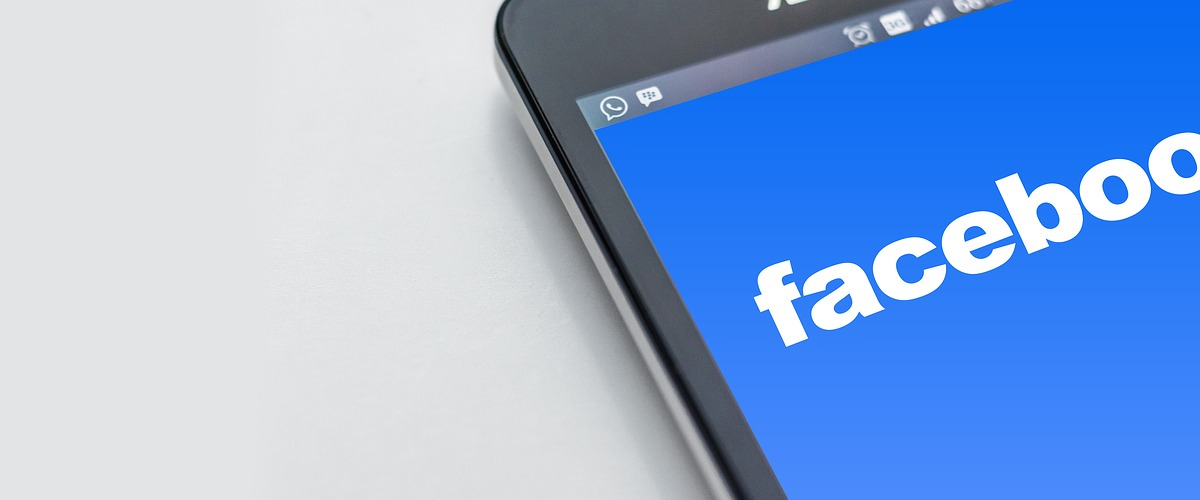 Facebook назвал контент, который больше нельзя будет продвигать