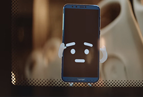 Сказ о потерявшимся айфоне: новый рекламный ролик от Honor