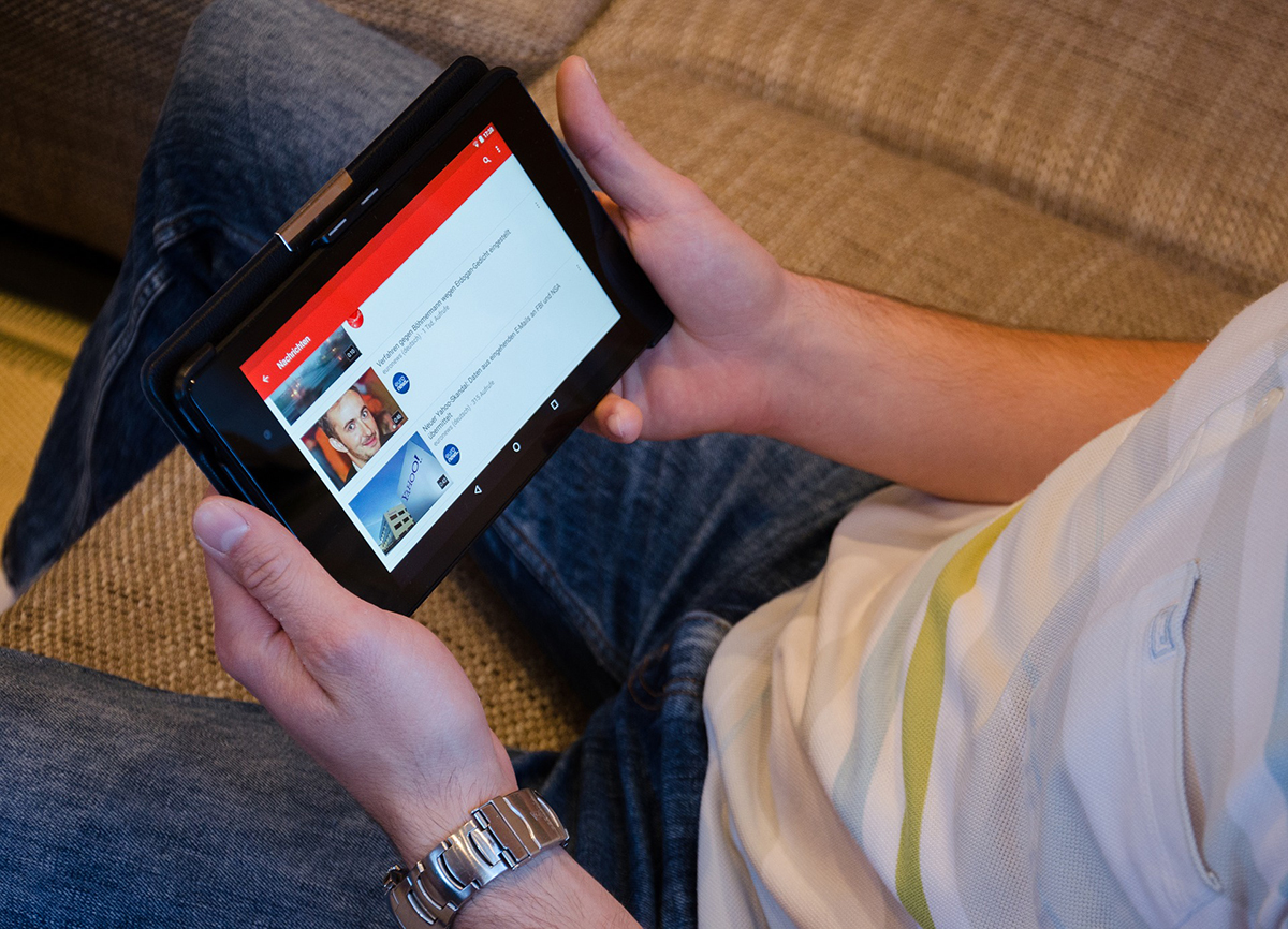 YouTube начал отвлекать людей от просмотра видео