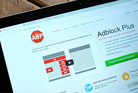 Adblock Plus запретит соцсетям следить за пользователями на других сайтах